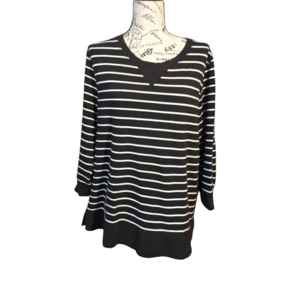 Size XXL Black and White Striped Women's Top